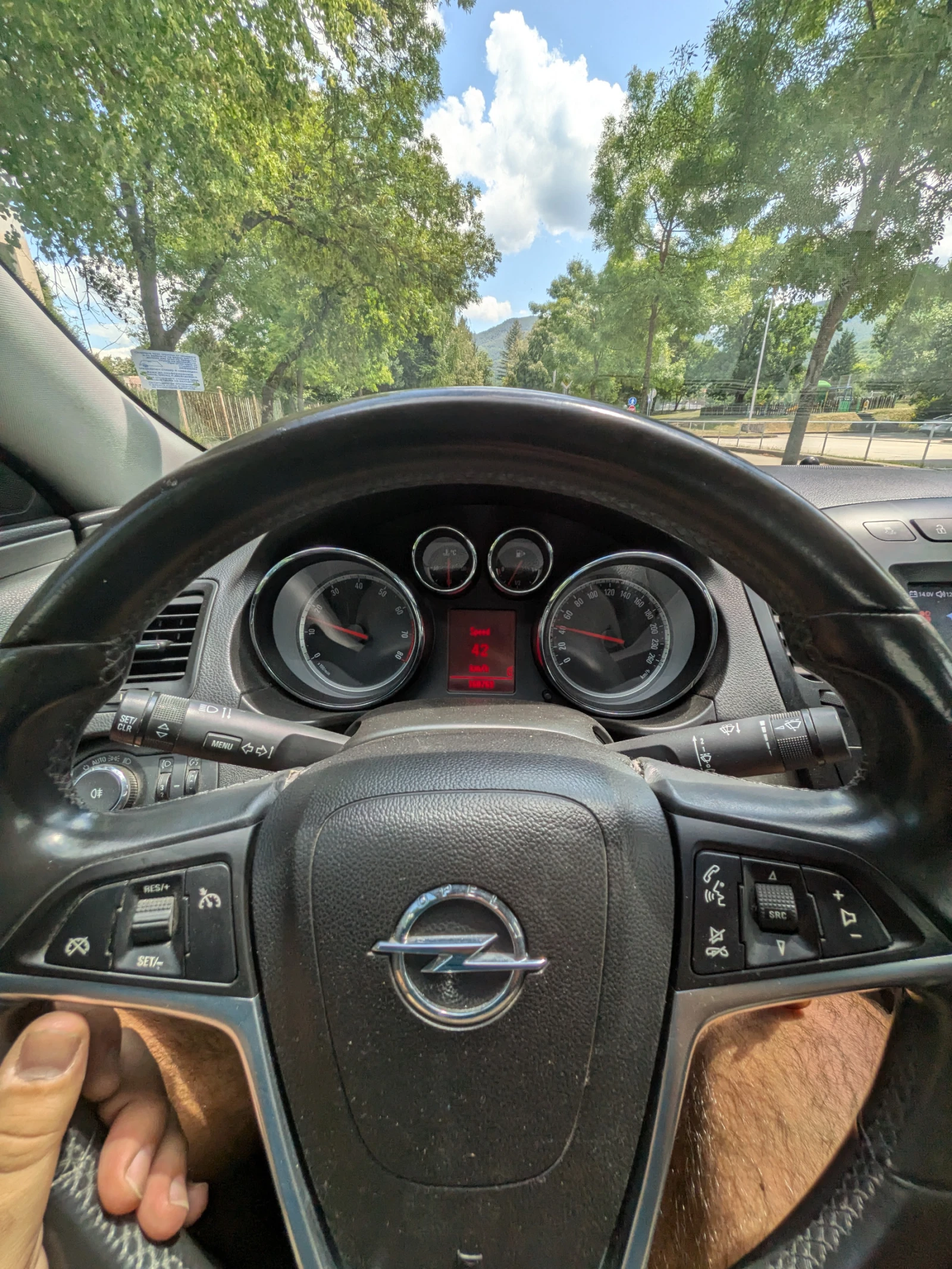 Opel Insignia 2.0 turbo 4x4, снимка 16 - Автомобили и джипове - 55392985