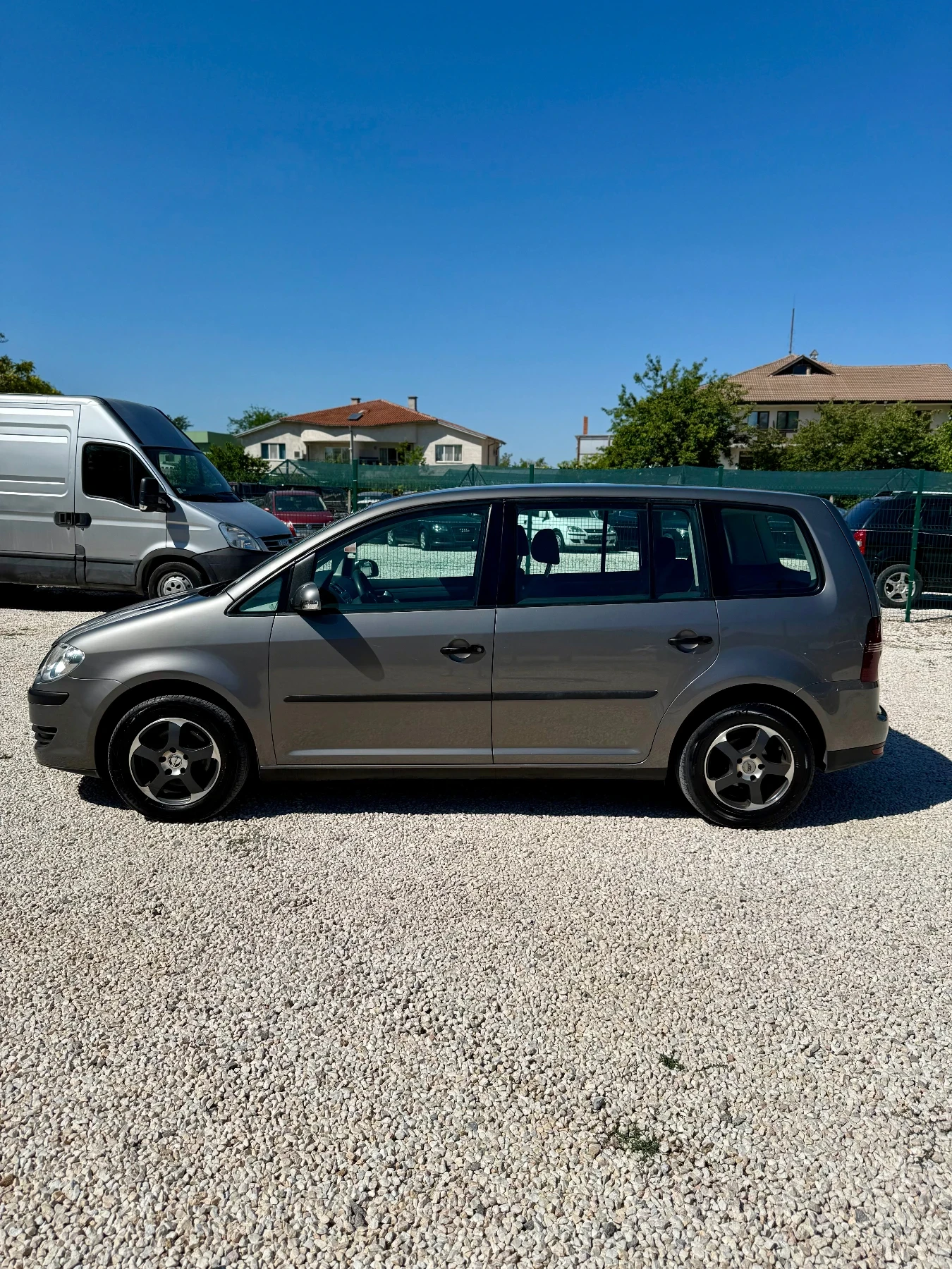 VW Touran VW Touran 1.9 TDI 105 �.�. (77 kW), 6-�������� ��� | Mobile.bg � ����������� 4