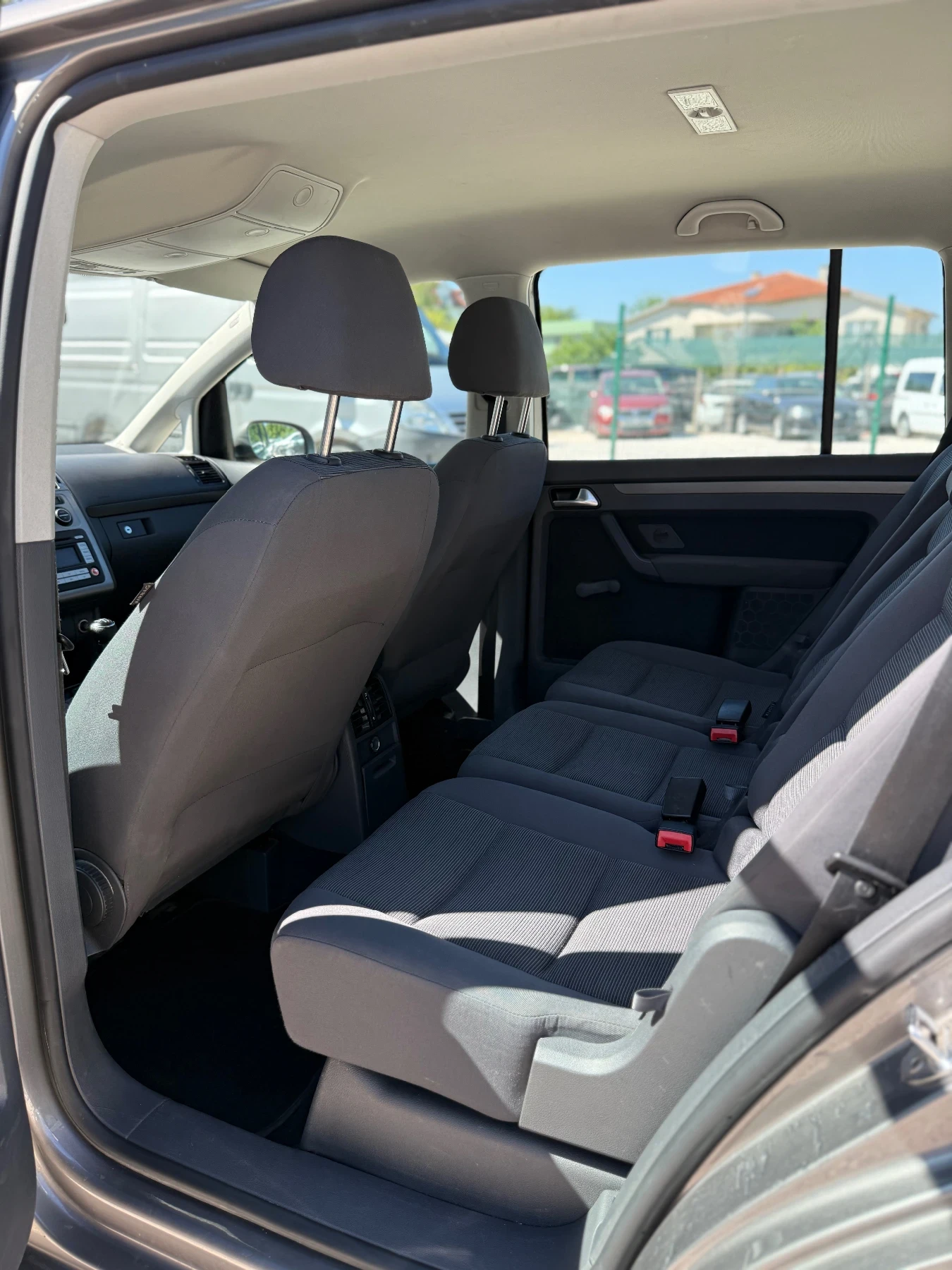 VW Touran VW Touran 1.9 TDI 105 �.�. (77 kW), 6-�������� ��� | Mobile.bg � ����������� 13