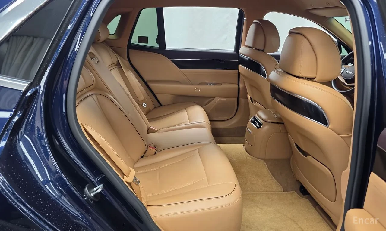 Genesis G90 3.5 Turbo AWD* 360* , снимка 16 - Автомобили и джипове - 55540839