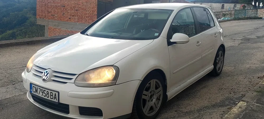 VW Golf, снимка 4 - Автомобили и джипове - 55615950