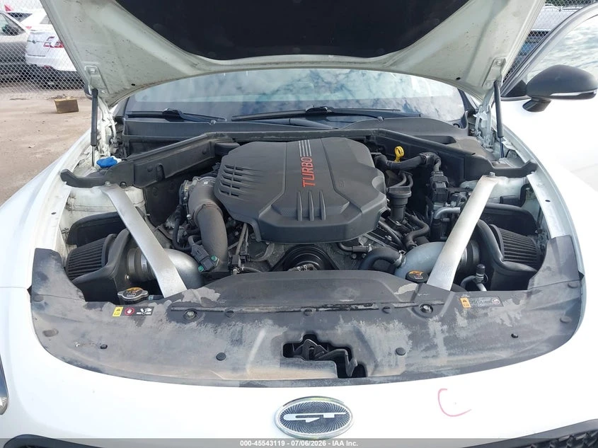Kia Stinger 3.3l Gt, снимка 10 - Автомобили и джипове - 56041862