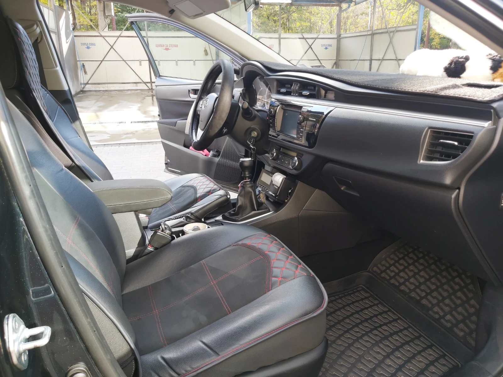 Toyota Corolla 1.3 lpg, снимка 3 - Автомобили и джипове - 56112000