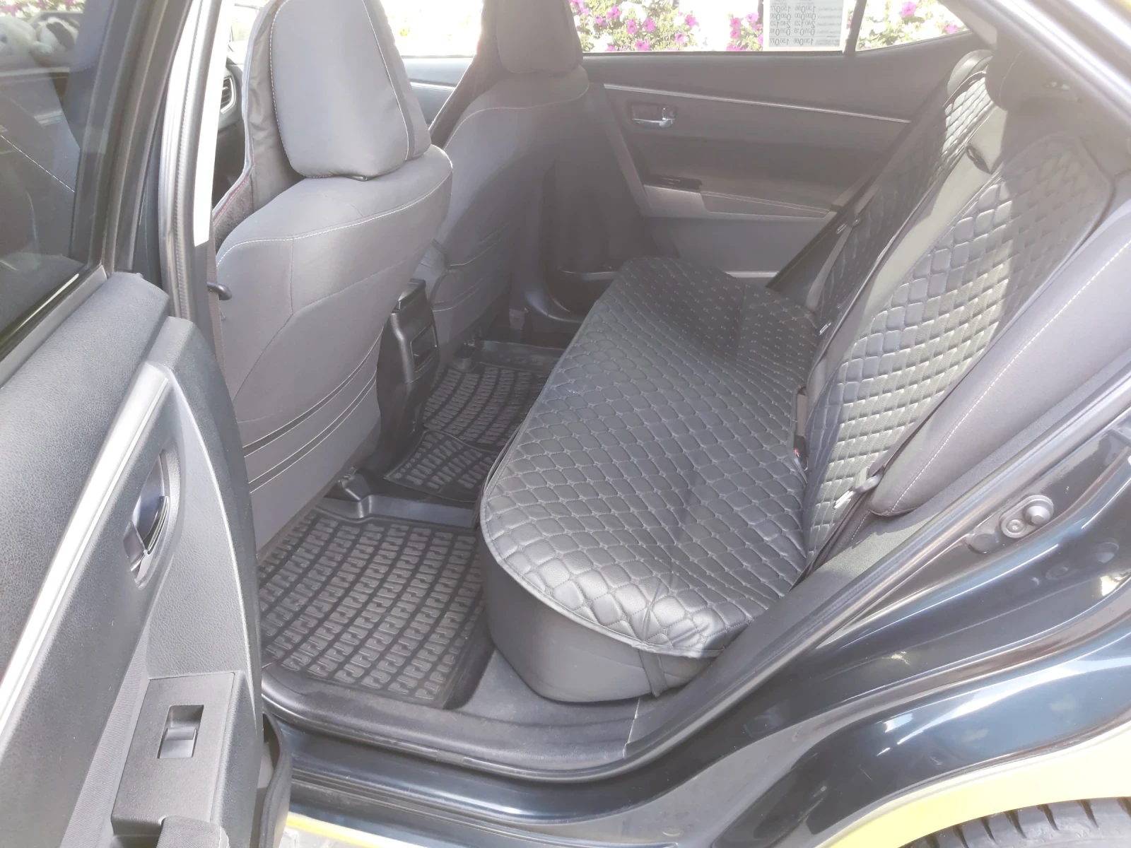 Toyota Corolla 1.3 lpg, снимка 5 - Автомобили и джипове - 56112000