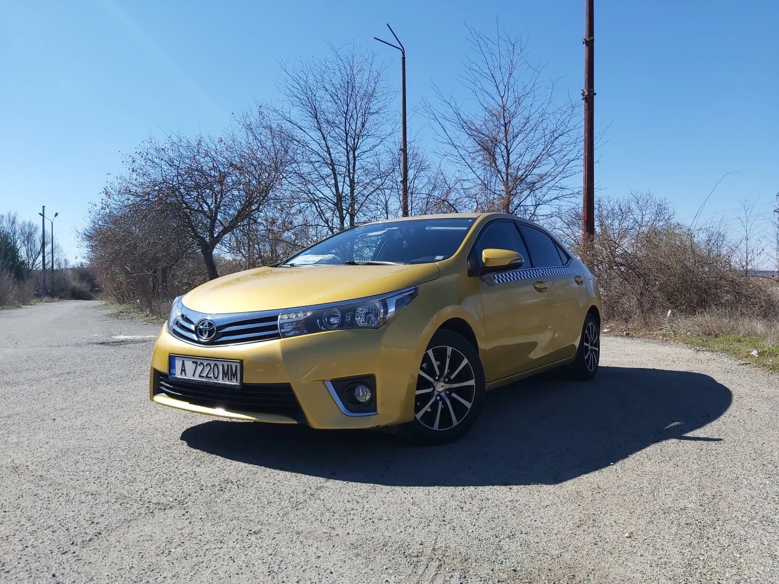 Toyota Corolla 1.3 lpg, снимка 11 - Автомобили и джипове - 56112000