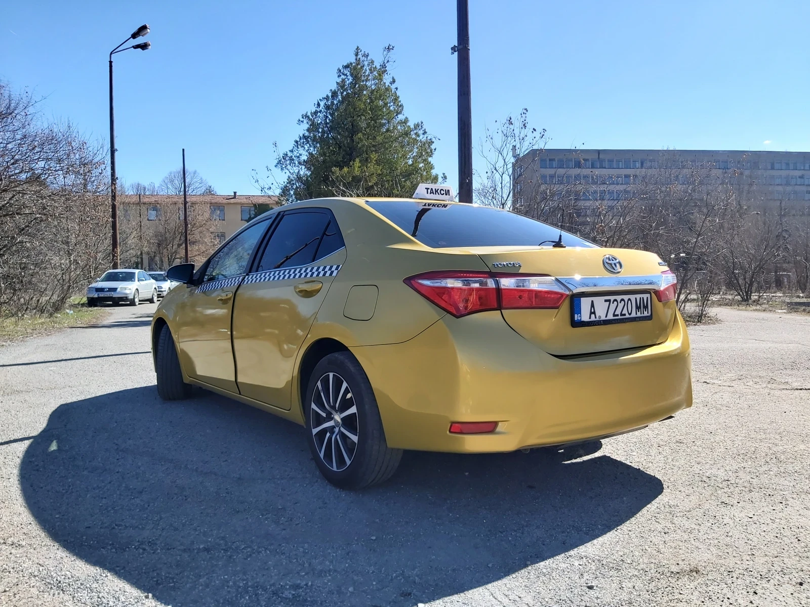 Toyota Corolla 1.3 lpg, снимка 8 - Автомобили и джипове - 56112000