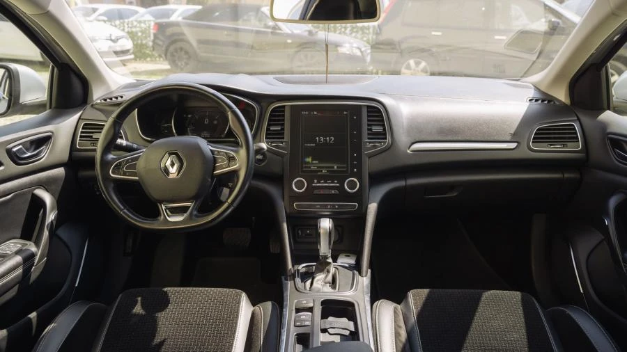 Renault Megane На части 1.5 DCI ръчни автоматични скорости , снимка 12 - Автомобили и джипове - 56117456