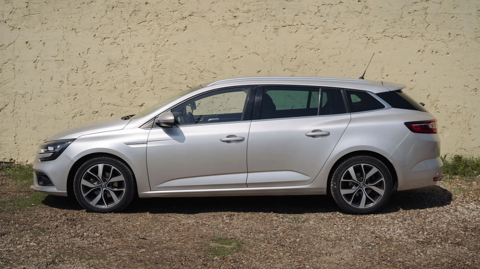 Renault Megane На части 1.5 DCI ръчни автоматични скорости , снимка 7 - Автомобили и джипове - 56117456