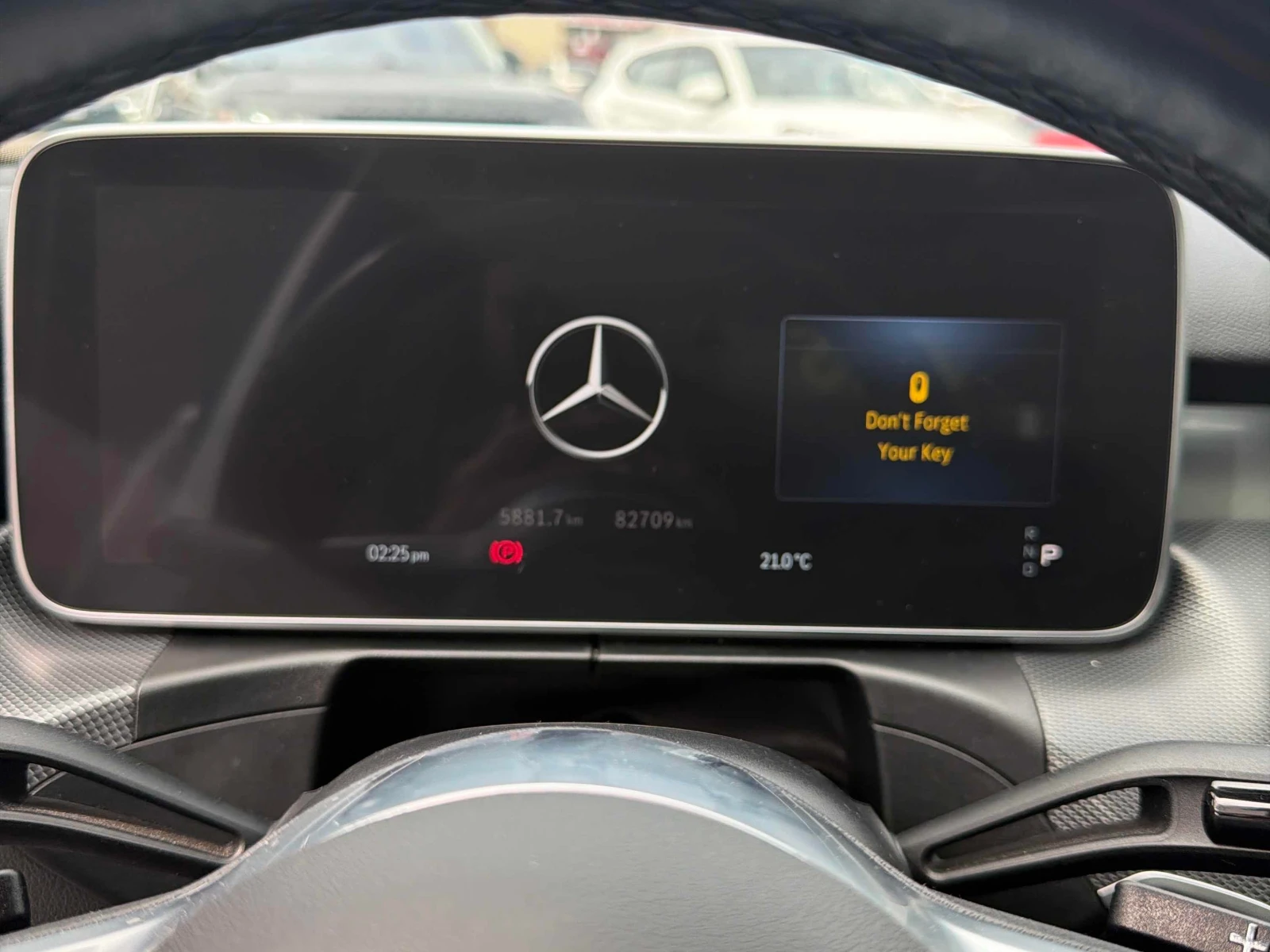 Mercedes-Benz C 300 * АВТОКРЕДИТ БЕЗ ПЪРВОНАЧАЛНА ВНОСКА* , снимка 8 - Автомобили и джипове - 56149037