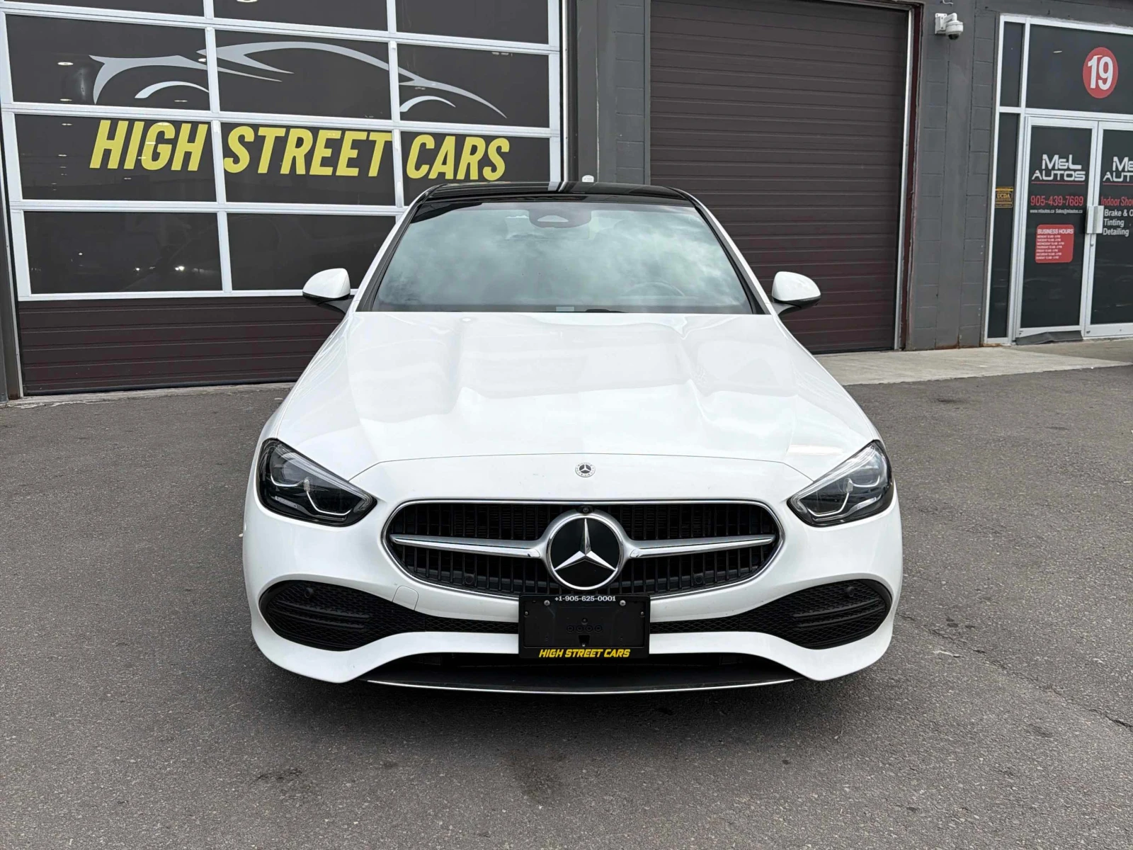 Mercedes-Benz C 300 * АВТОКРЕДИТ БЕЗ ПЪРВОНАЧАЛНА ВНОСКА* , снимка 6 - Автомобили и джипове - 56149037