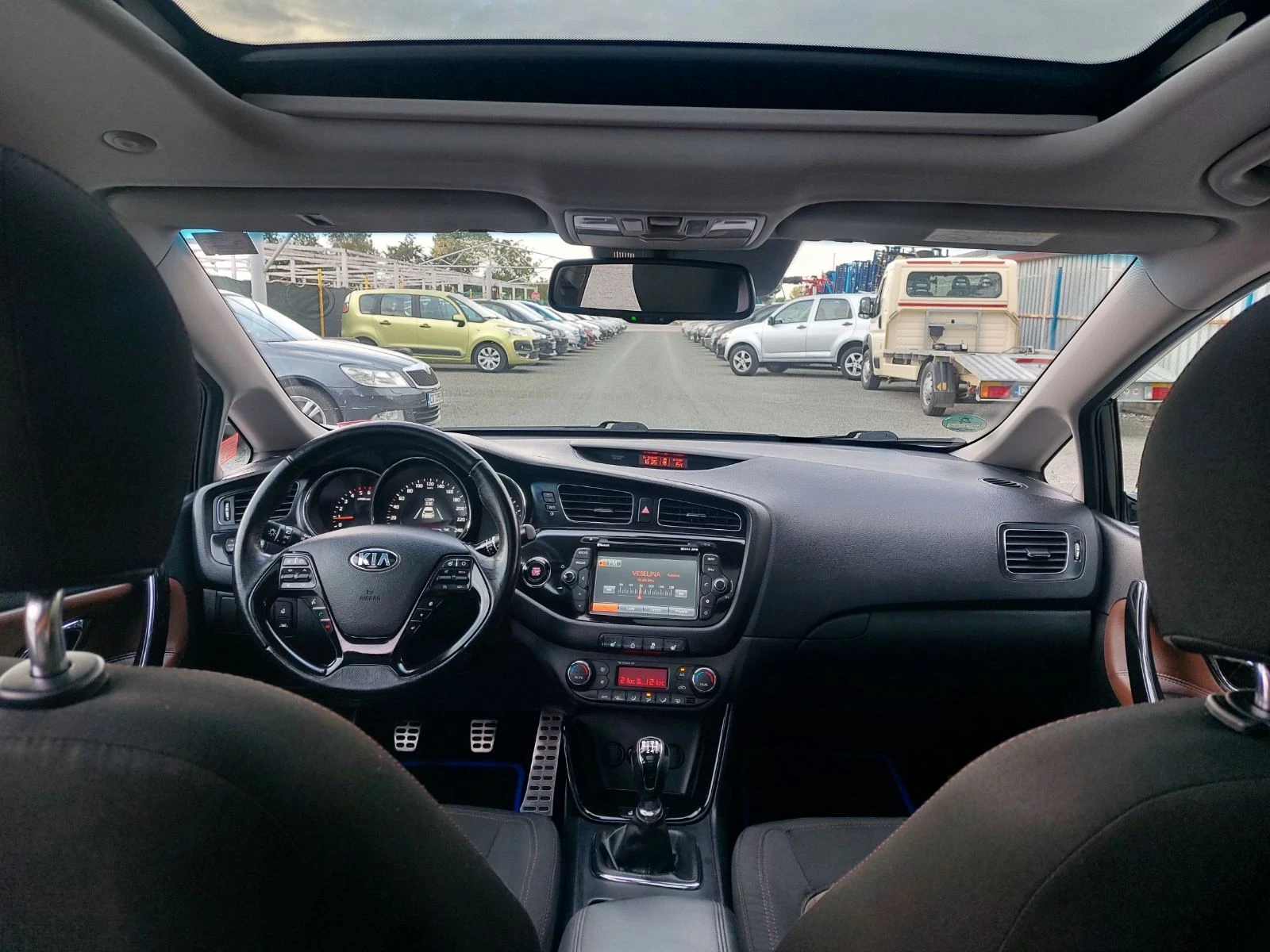 Kia Ceed 1.6D, вер.мотор, снимка 11 - Автомобили и джипове - 56477792