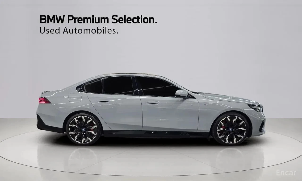 BMW 550 * 550e xDrive M Sport Pro * , снимка 14 - Автомобили и джипове - 56748484