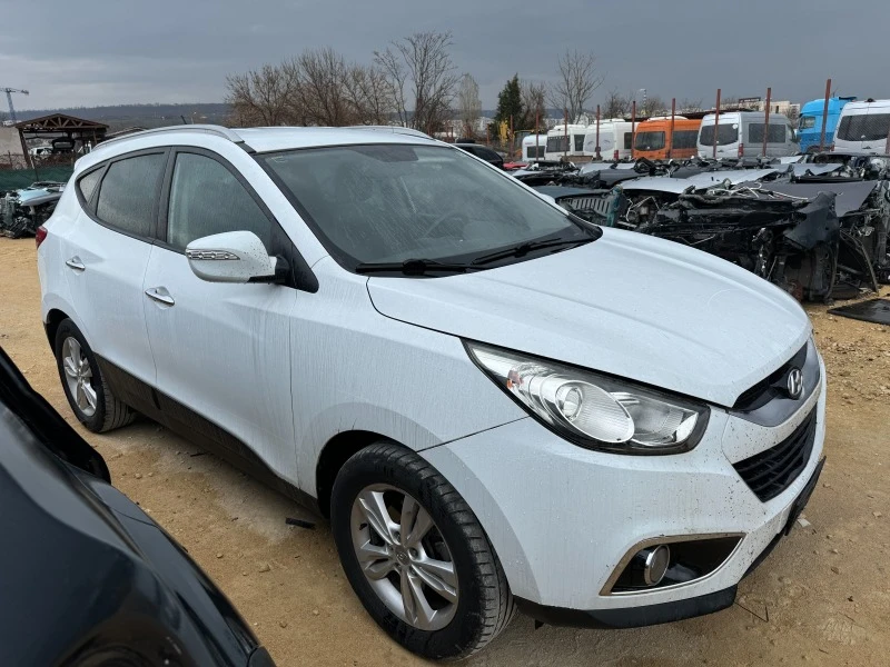 Hyundai IX35 1.7crdi, снимка 3 - Автомобили и джипове - 44731313