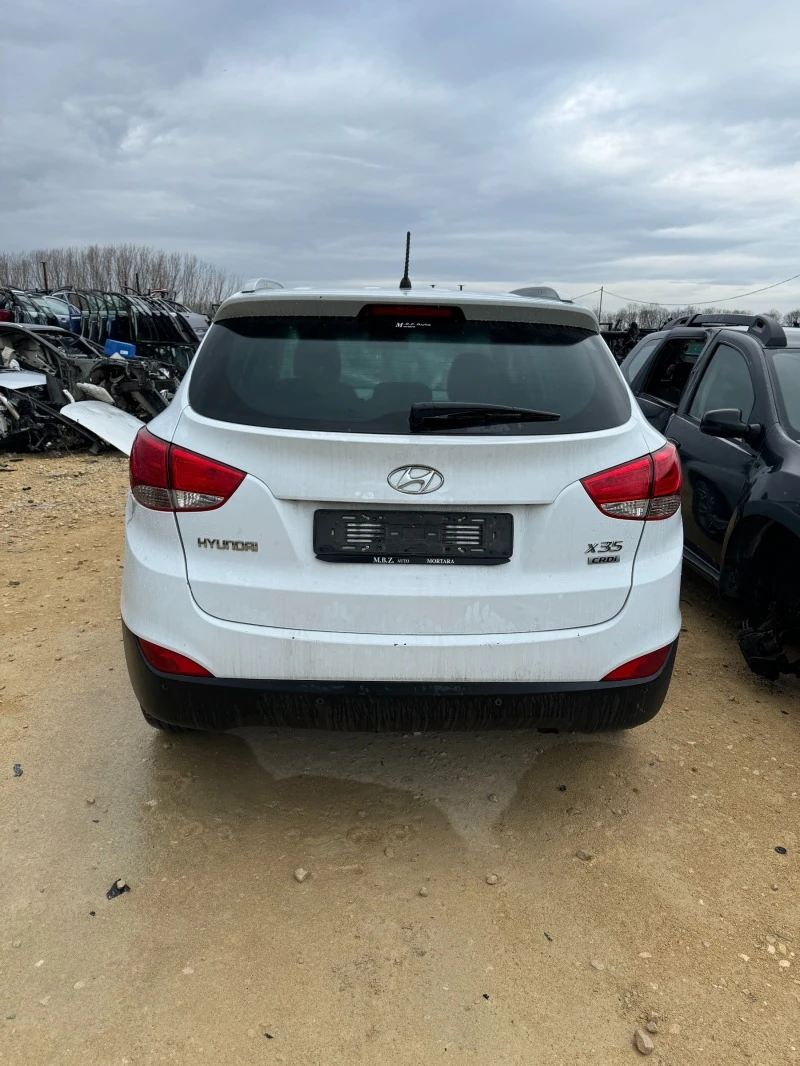 Hyundai IX35 1.7crdi, снимка 6 - Автомобили и джипове - 44731313