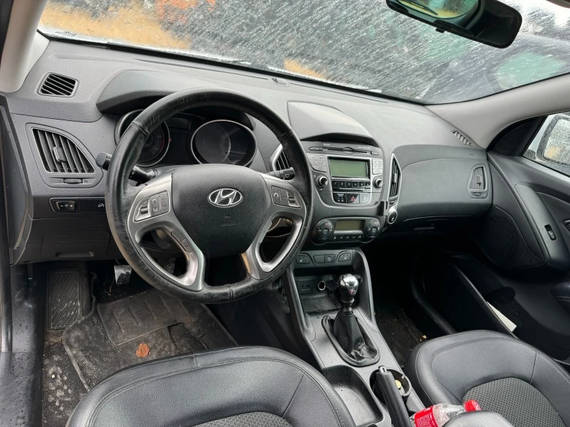 Hyundai IX35 1.7crdi, снимка 8 - Автомобили и джипове - 44731313