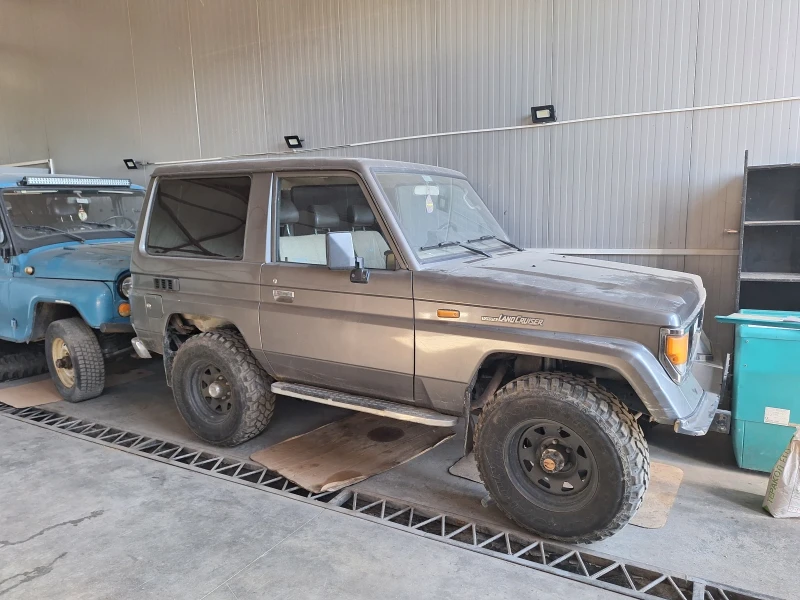 Toyota Land cruiser, снимка 1 - Автомобили и джипове - 47685205