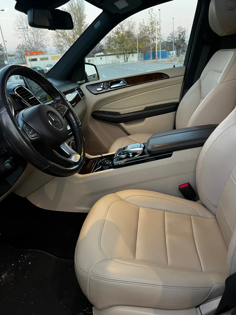 Mercedes-Benz GLE 400 4MATIC, снимка 15 - Автомобили и джипове - 48131509