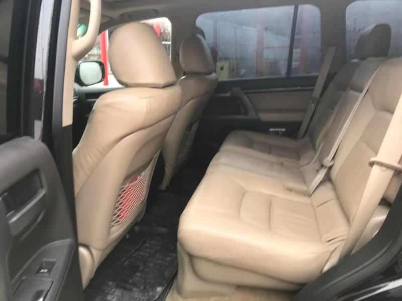 Toyota Land cruiser 200, снимка 2 - Автомобили и джипове - 49571780