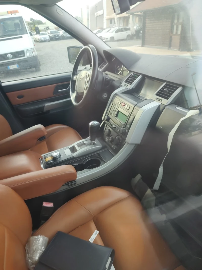 Land Rover Range Rover Sport 2.7TDV6 , снимка 6 - Автомобили и джипове - 51160079