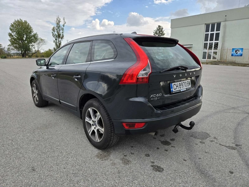 Volvo XC60 2.0 D3 Високо ниво на оборудване, снимка 4 - Автомобили и джипове - 52269226