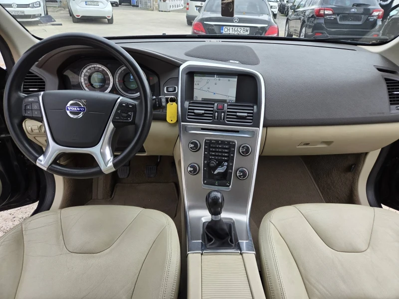 Volvo XC60 2.0 D3 Високо ниво на оборудване, снимка 9 - Автомобили и джипове - 52269226