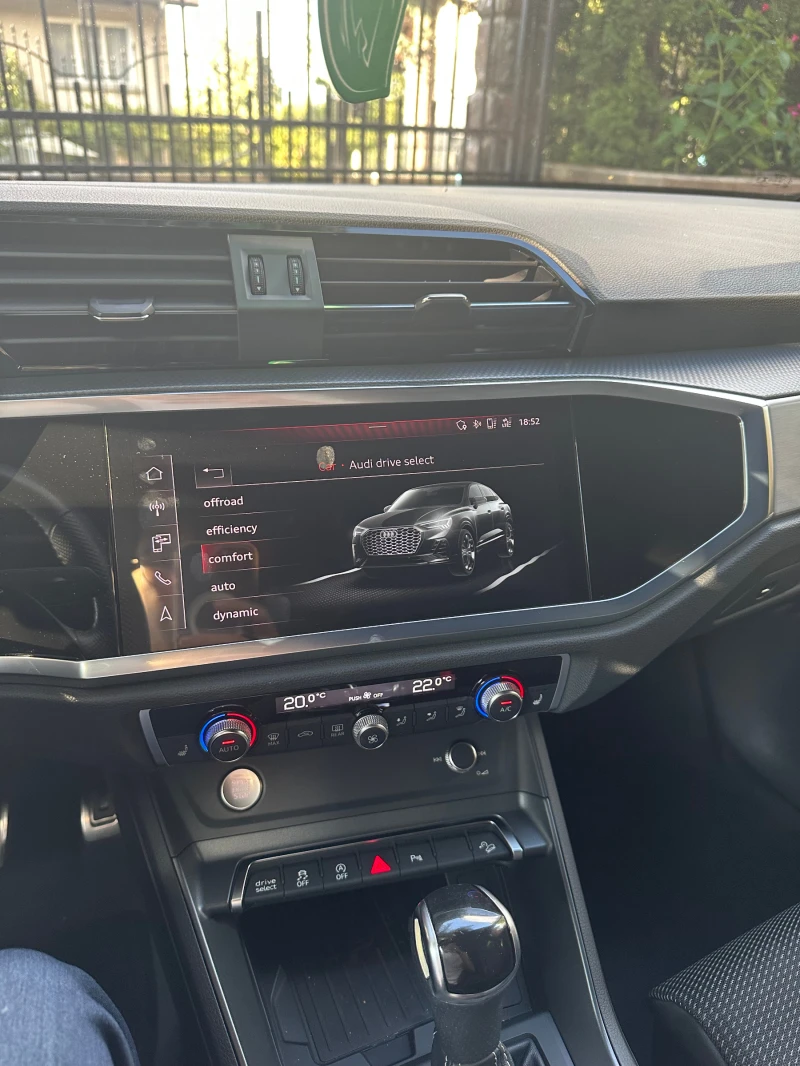 Audi Q3 Sportback S line 45 TFSI Quattro, снимка 16 - Автомобили и джипове - 52722873