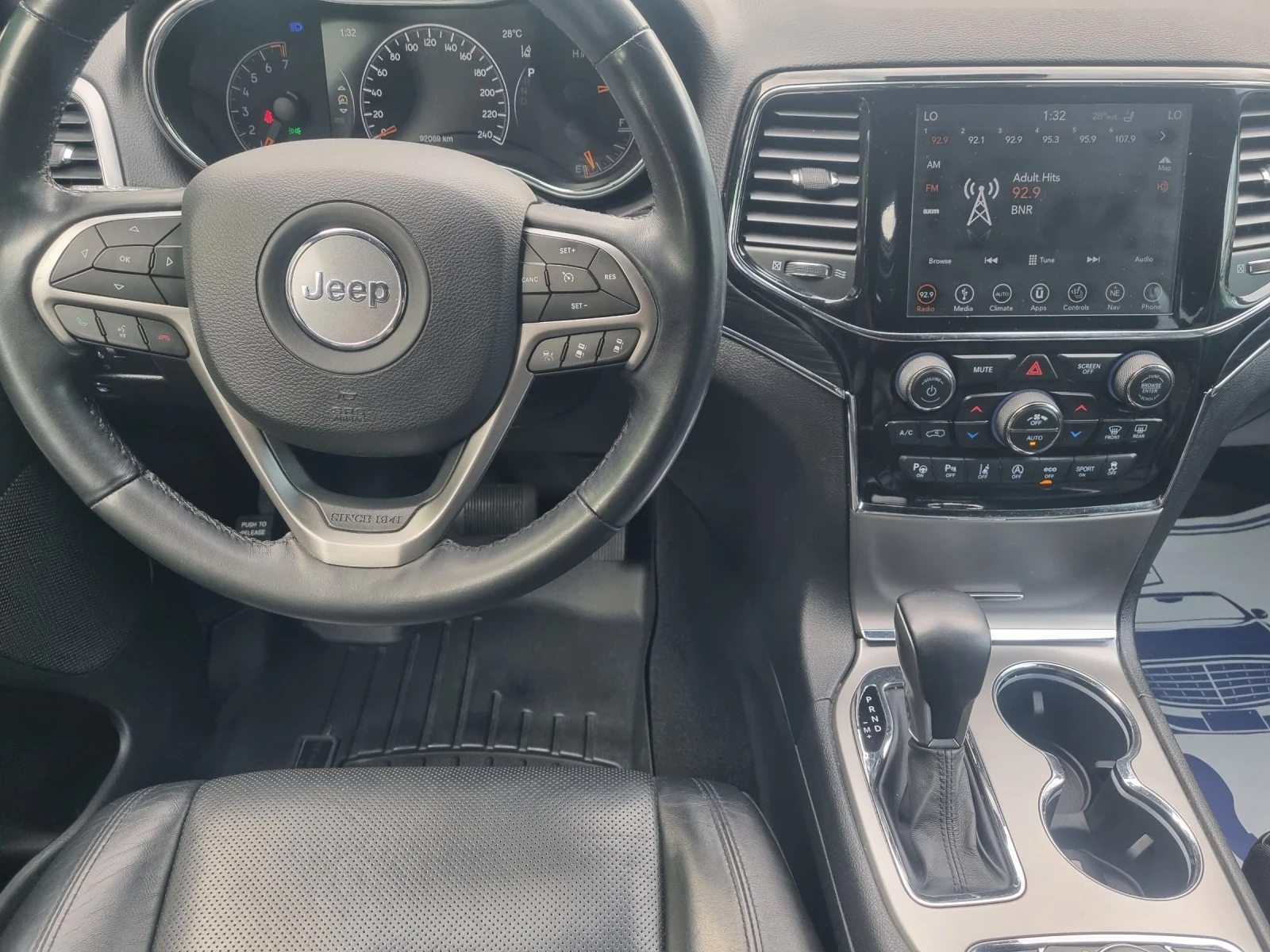 Jeep Grand cherokee 3.6 V6* LIMITED* ПАНОРАМА - изображение 9