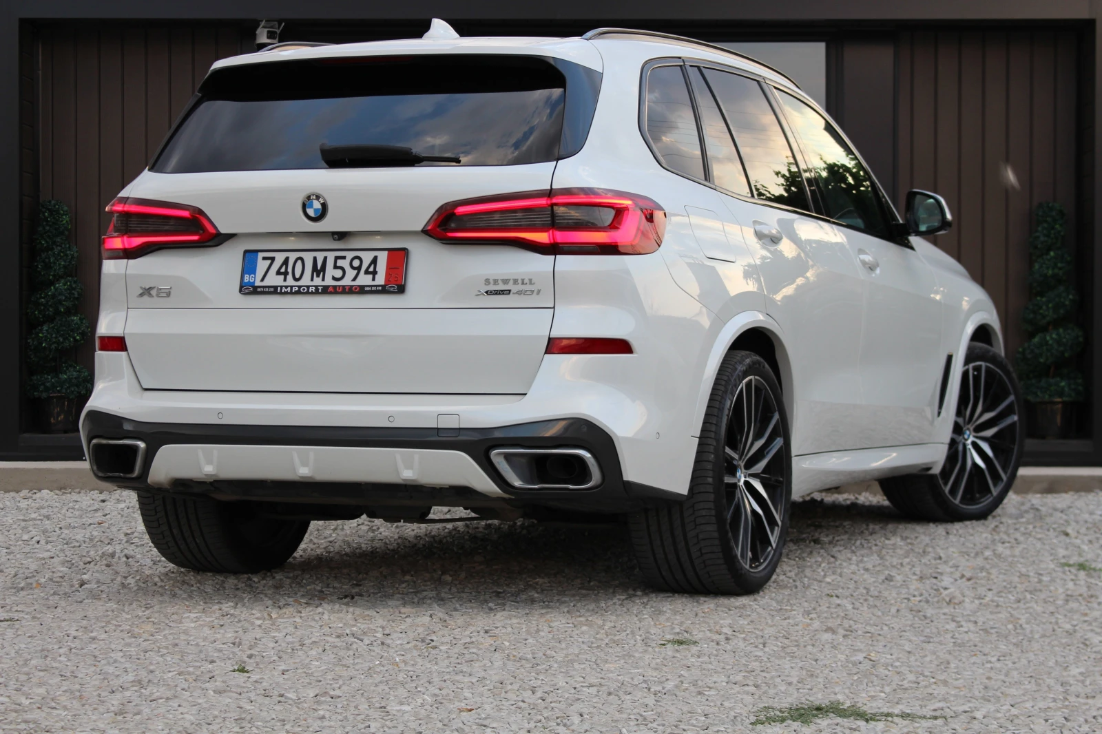 BMW X5 4.0XI* M-SPORT* CRYSTAL - изображение 4