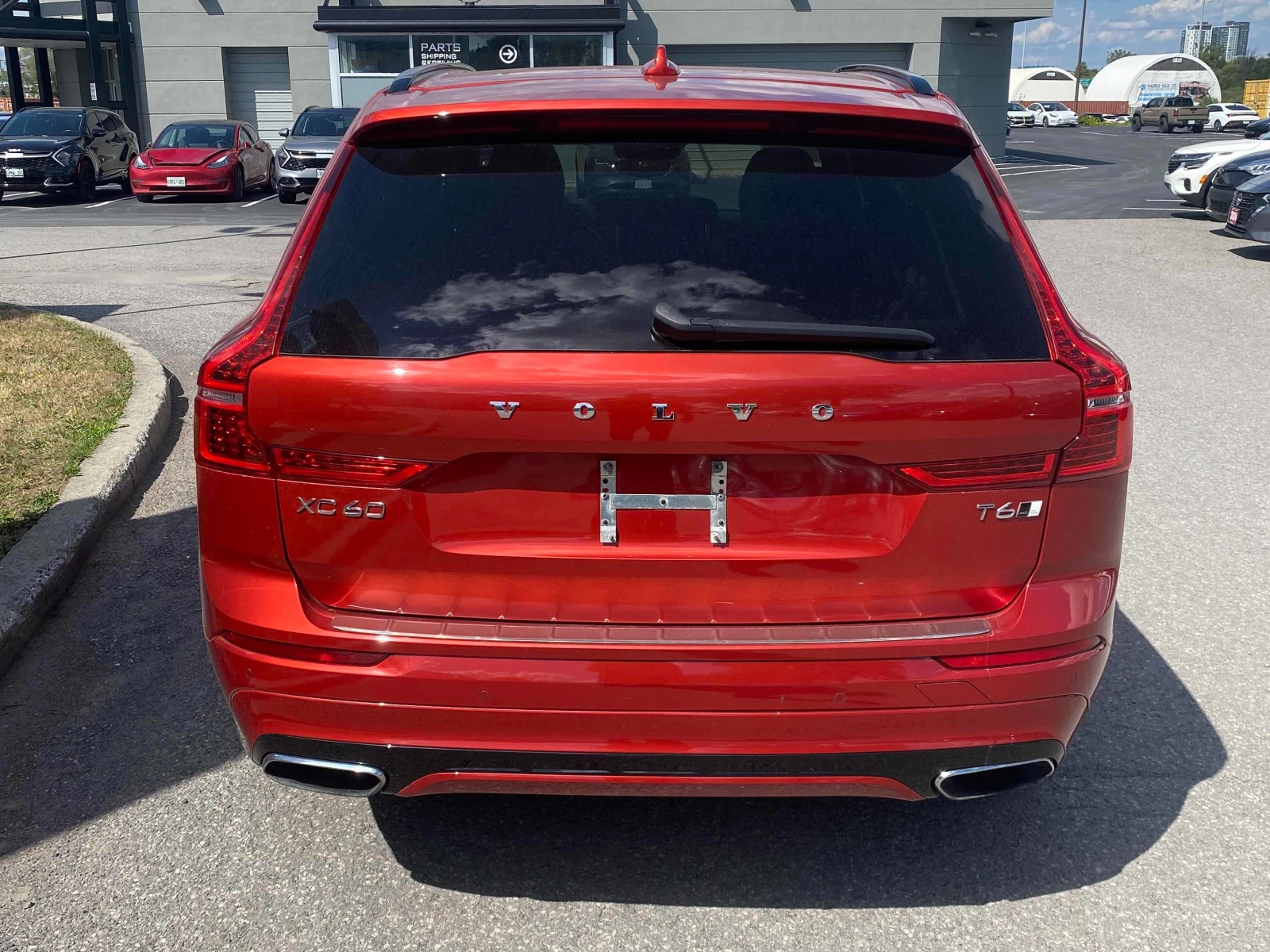 Volvo XC60 T6 R-Design CARFAX АВТО КРЕДИТ  - изображение 4