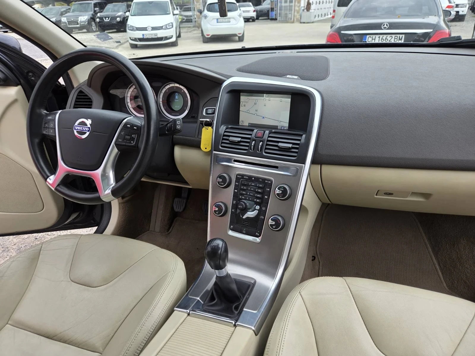 Volvo XC60 2.0 D3 Високо ниво на оборудване | Mobile.bg — изображение 10