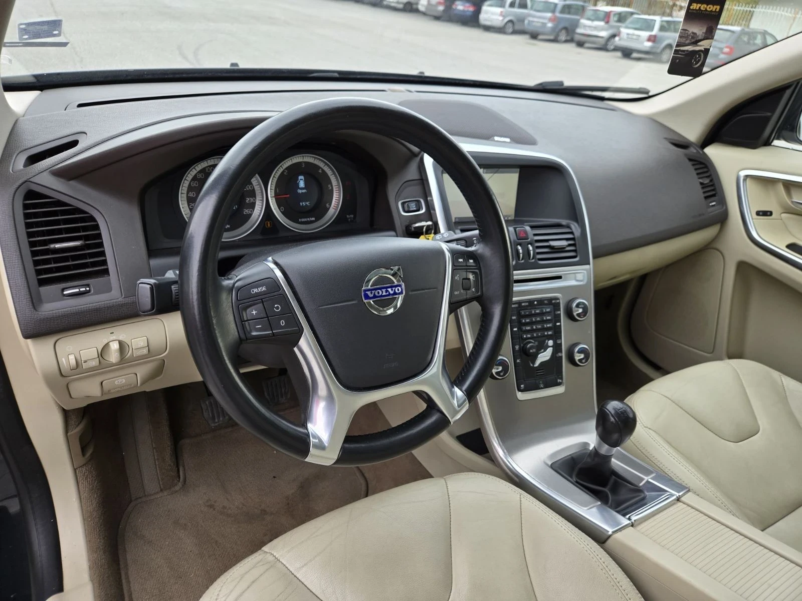 Volvo XC60 2.0 D3 Високо ниво на оборудване | Mobile.bg — изображение 8