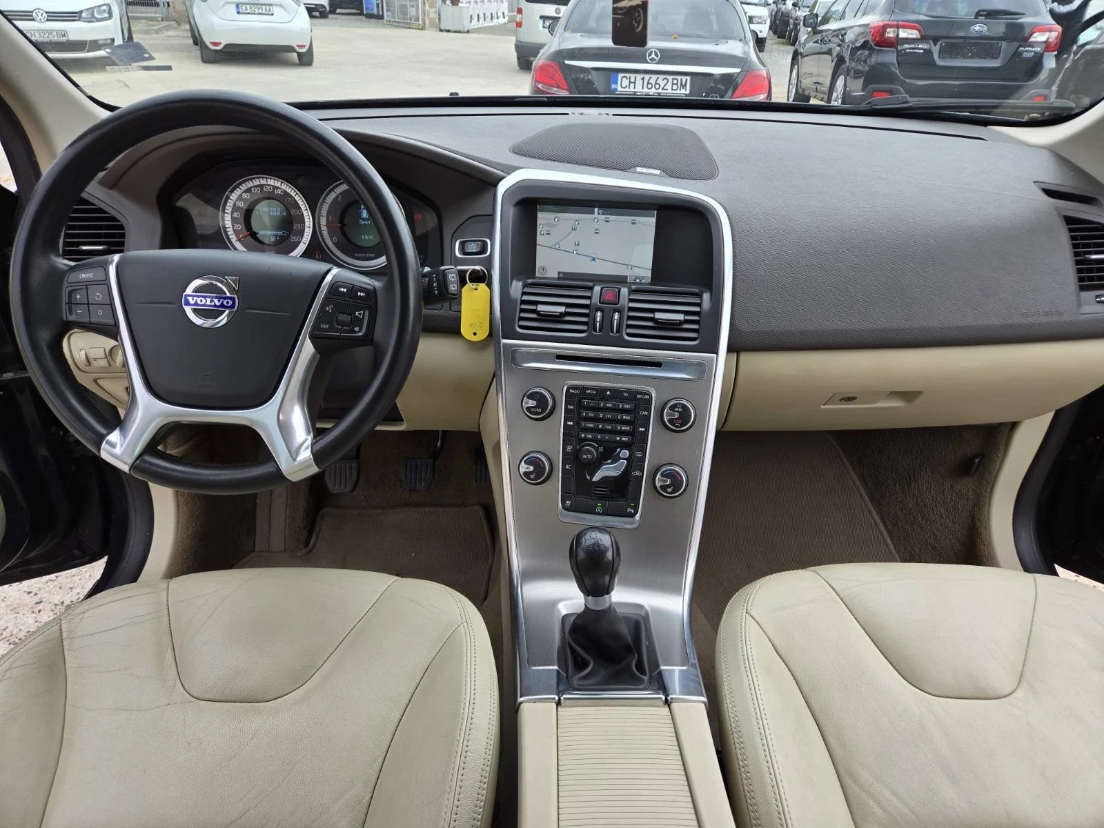 Volvo XC60 2.0 D3 Високо ниво на оборудване | Mobile.bg — изображение 9