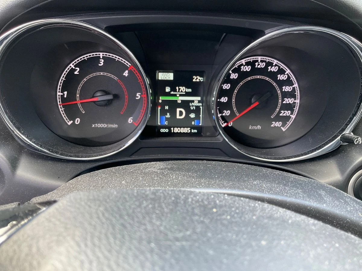 Mitsubishi ASX 2.2-150 PS* FACE * 4x4* PANORAMA* * Kamera * * NAV - изображение 8