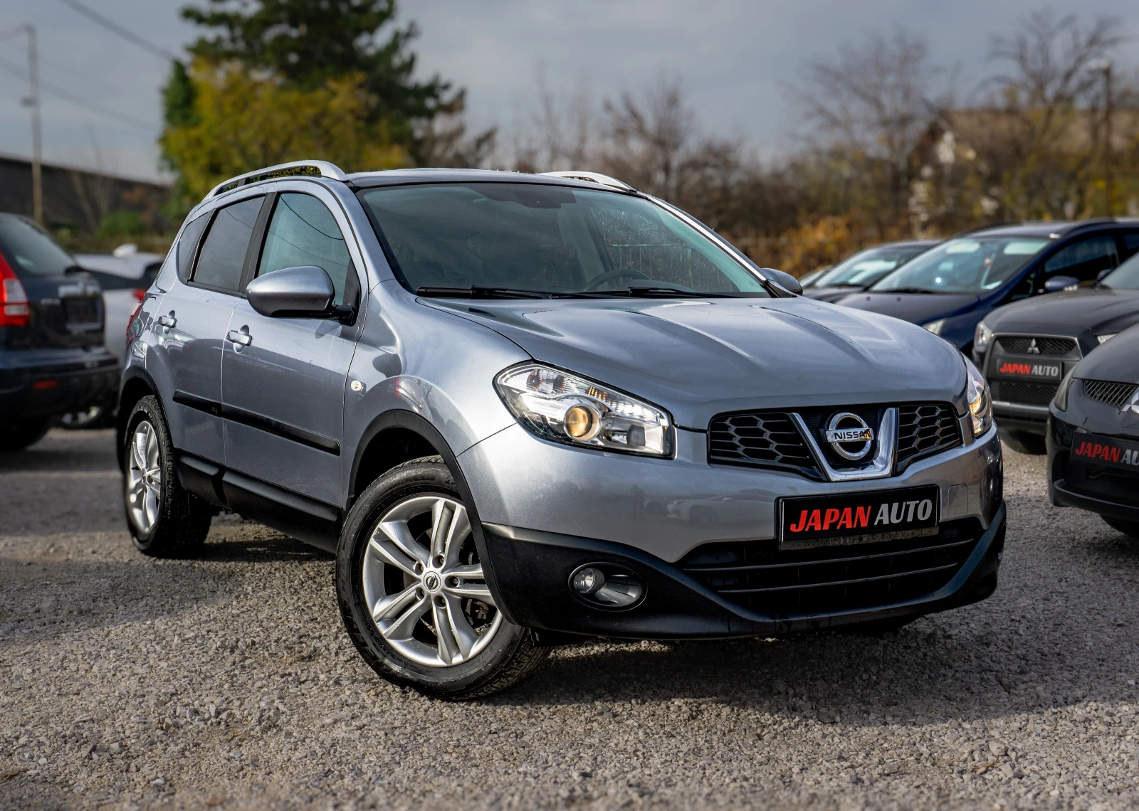 Nissan Qashqai 2.0i 4x4 AUTOMATIC С ГАРАНЦИЯ! - изображение 3