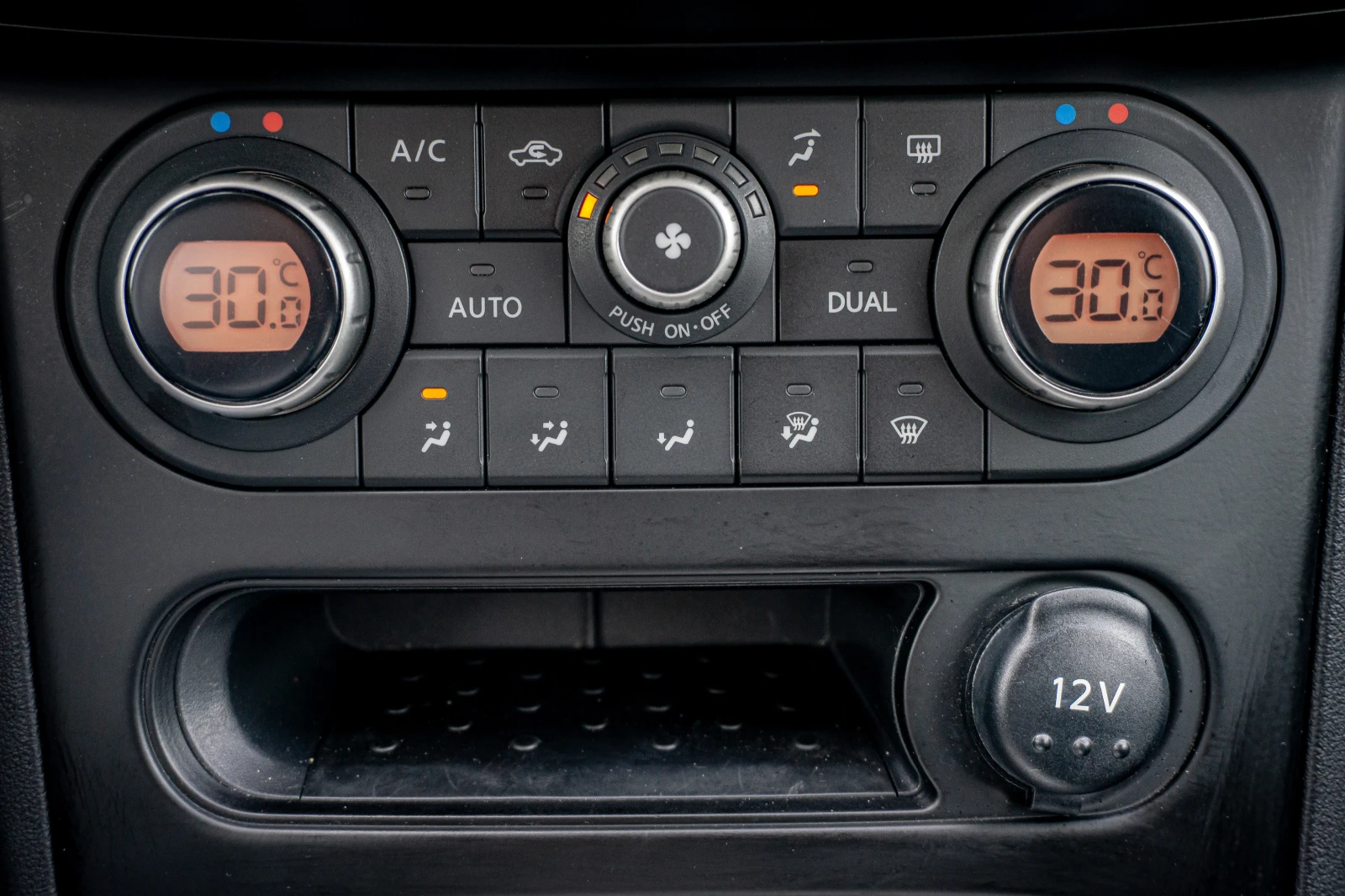 Nissan Qashqai 2.0i 4x4 AUTOMATIC � ��������! | Mobile.bg � ����������� 11