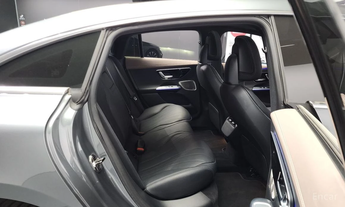 Mercedes-Benz EQE * EQ350+ * КОЖА* ПОДГРЕВ* BURMESTER* ШИБИДАХ* KEYL, снимка 12 - Автомобили и джипове - 54060786