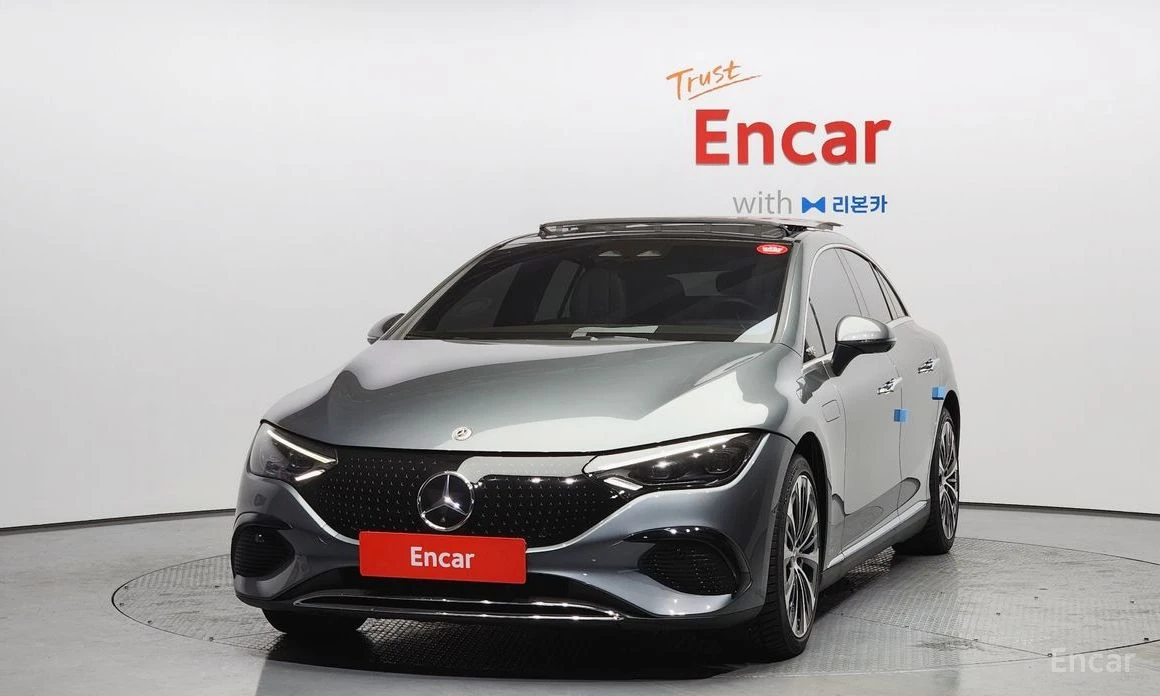 Mercedes-Benz EQE * EQ350+ * КОЖА* ПОДГРЕВ* BURMESTER* ШИБИДАХ* KEYL, снимка 3 - Автомобили и джипове - 54060786