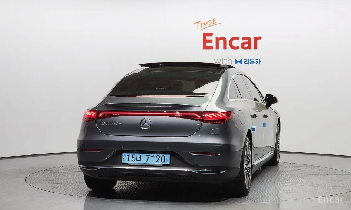 Mercedes-Benz EQE * EQ350+ * КОЖА* ПОДГРЕВ* BURMESTER* ШИБИДАХ* KEYL, снимка 4 - Автомобили и джипове - 54060786