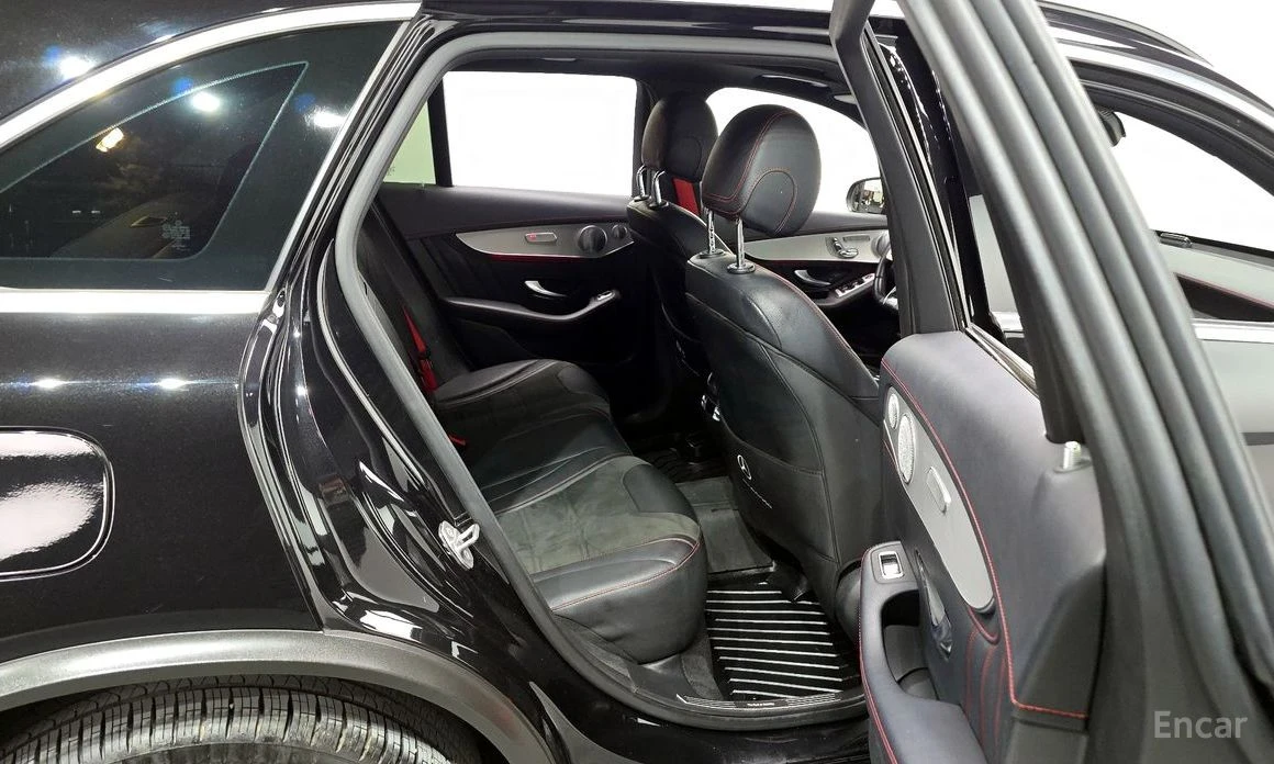 Mercedes-Benz GLC 43 AMG 4MATIC* DIGITAL* BURMESTER* 360 CAM* HEAD-UP* , снимка 16 - Автомобили и джипове - 54168352