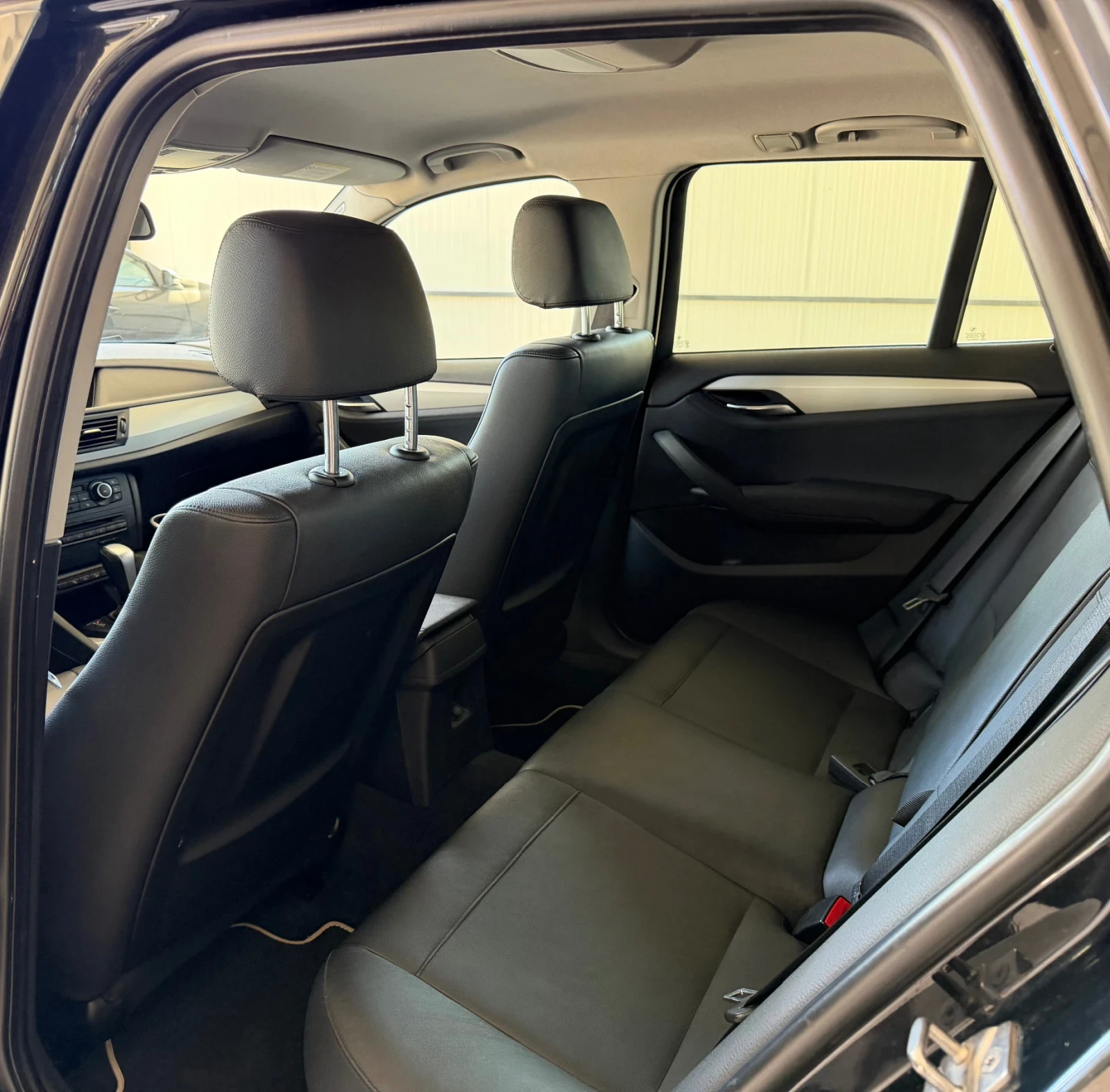 BMW X1 2.3D/Xdrive, снимка 6 - Автомобили и джипове - 54309672