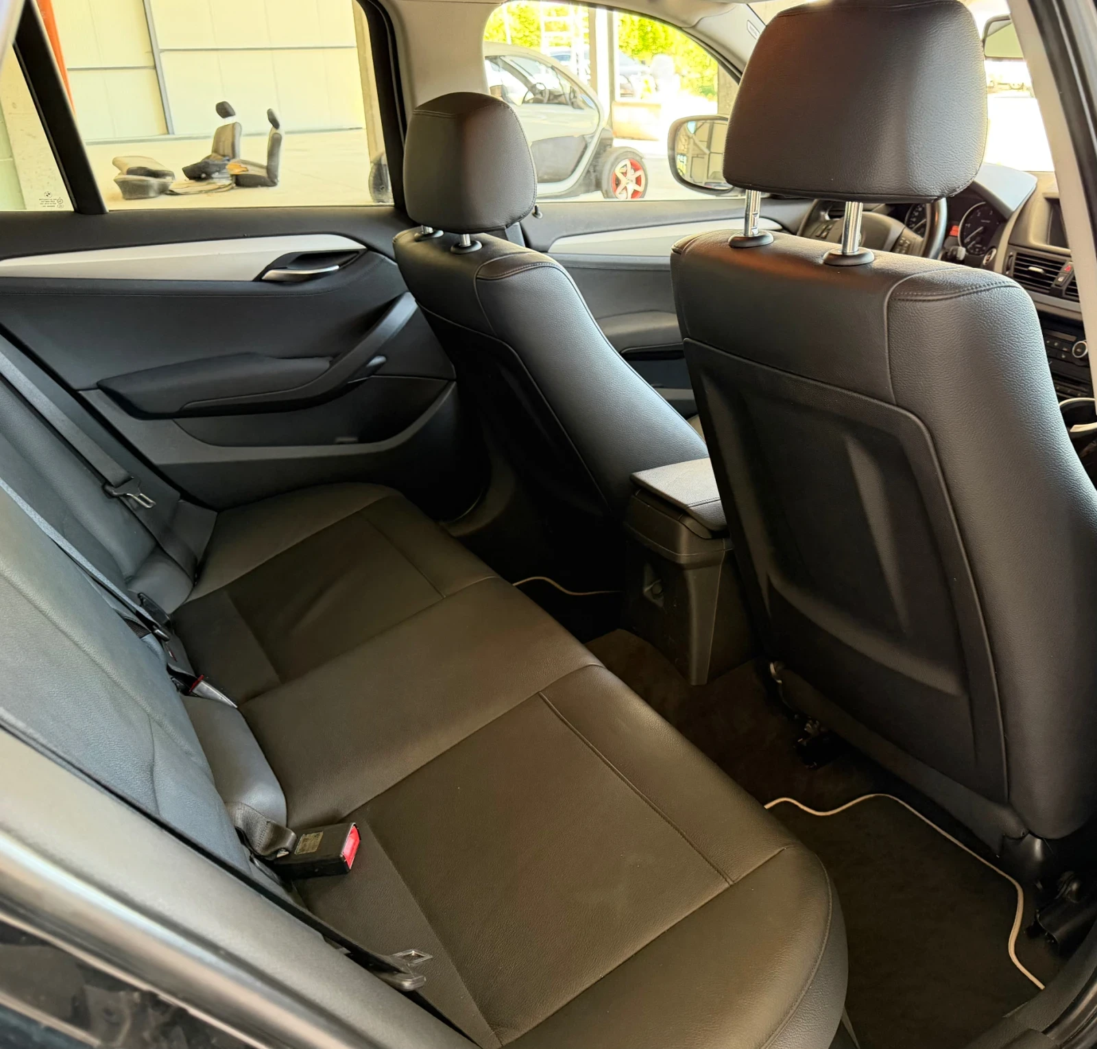 BMW X1 2.3D/Xdrive, снимка 7 - Автомобили и джипове - 54309672