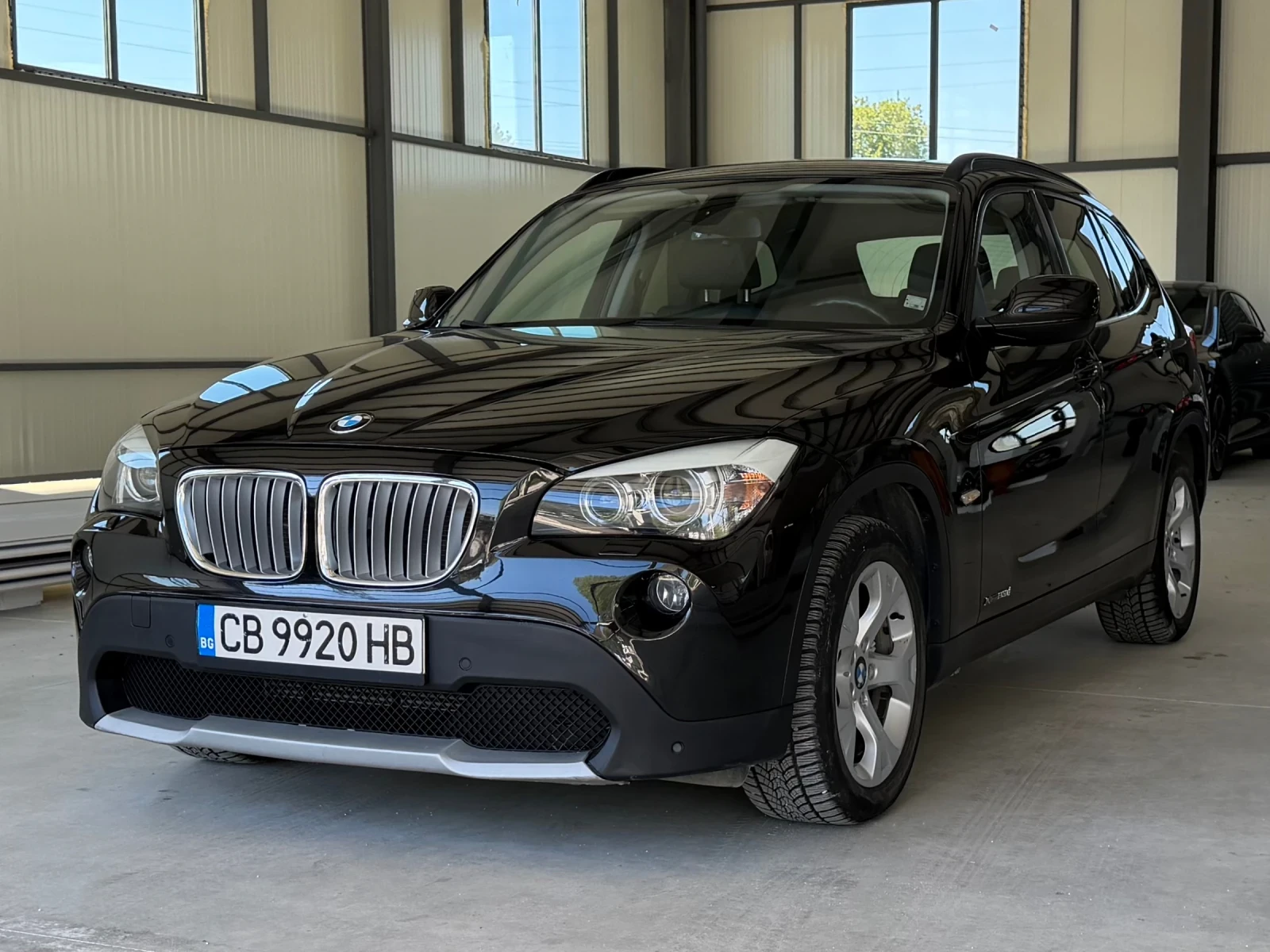 BMW X1 2.3D/Xdrive, снимка 2 - Автомобили и джипове - 54309672