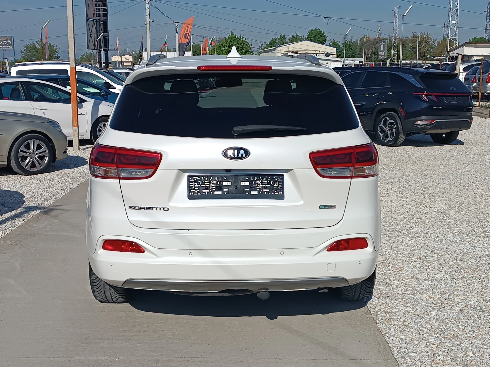 Kia Sorento 2.2 crdi 4WD, снимка 6 - Автомобили и джипове - 54446824