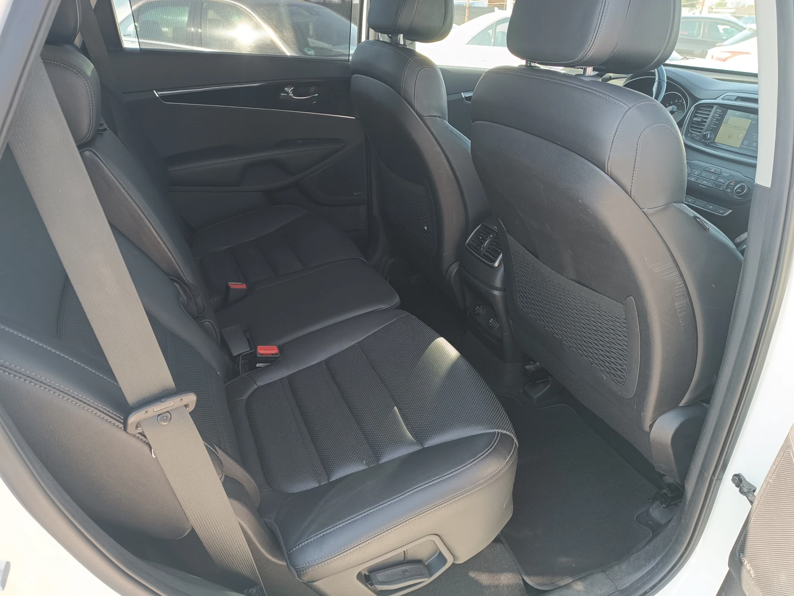 Kia Sorento 2.2 crdi 4WD, снимка 7 - Автомобили и джипове - 54446824
