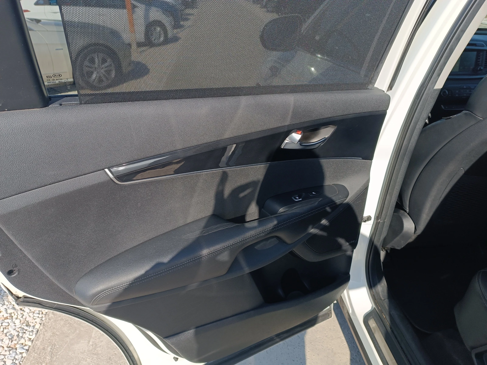 Kia Sorento 2.2 crdi 4WD, снимка 10 - Автомобили и джипове - 54446824