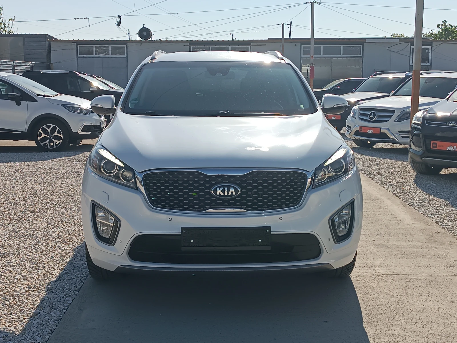 Kia Sorento 2.2 crdi 4WD, снимка 2 - Автомобили и джипове - 54446824
