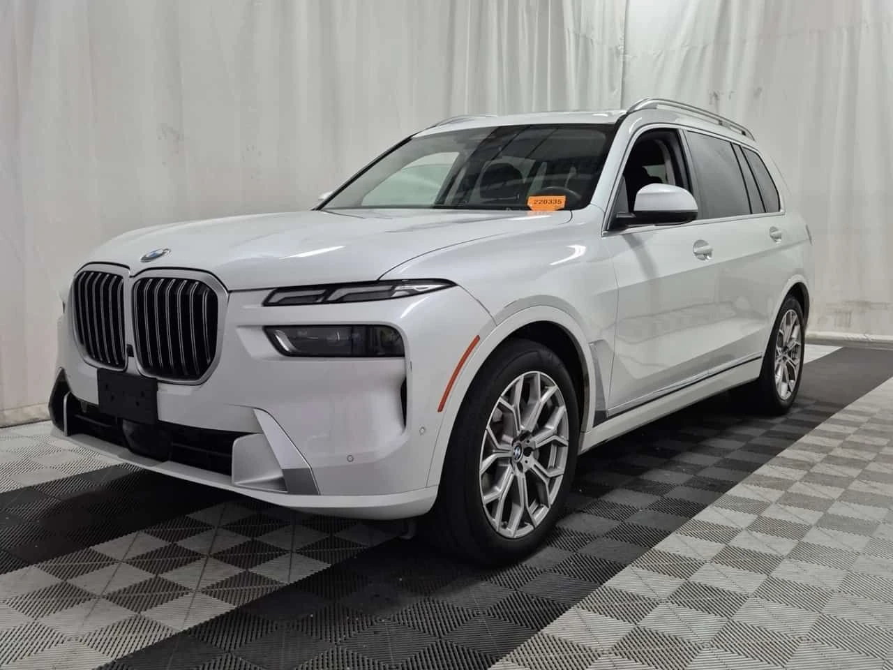 BMW X7 XDRIVE40I| SKY LOUNGE| HUD| 360| AMB| 7 MEСТА