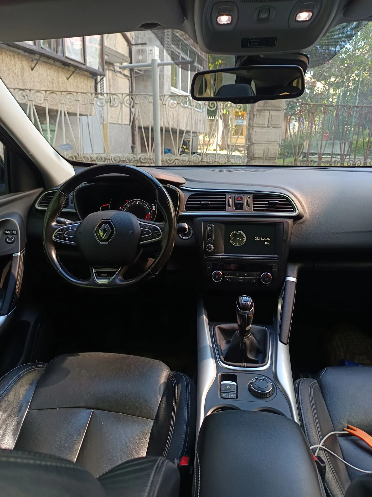 Renault Kadjar 4x4, 1, 6 DCI, 130 hp, снимка 8 - Автомобили и джипове - 54609716