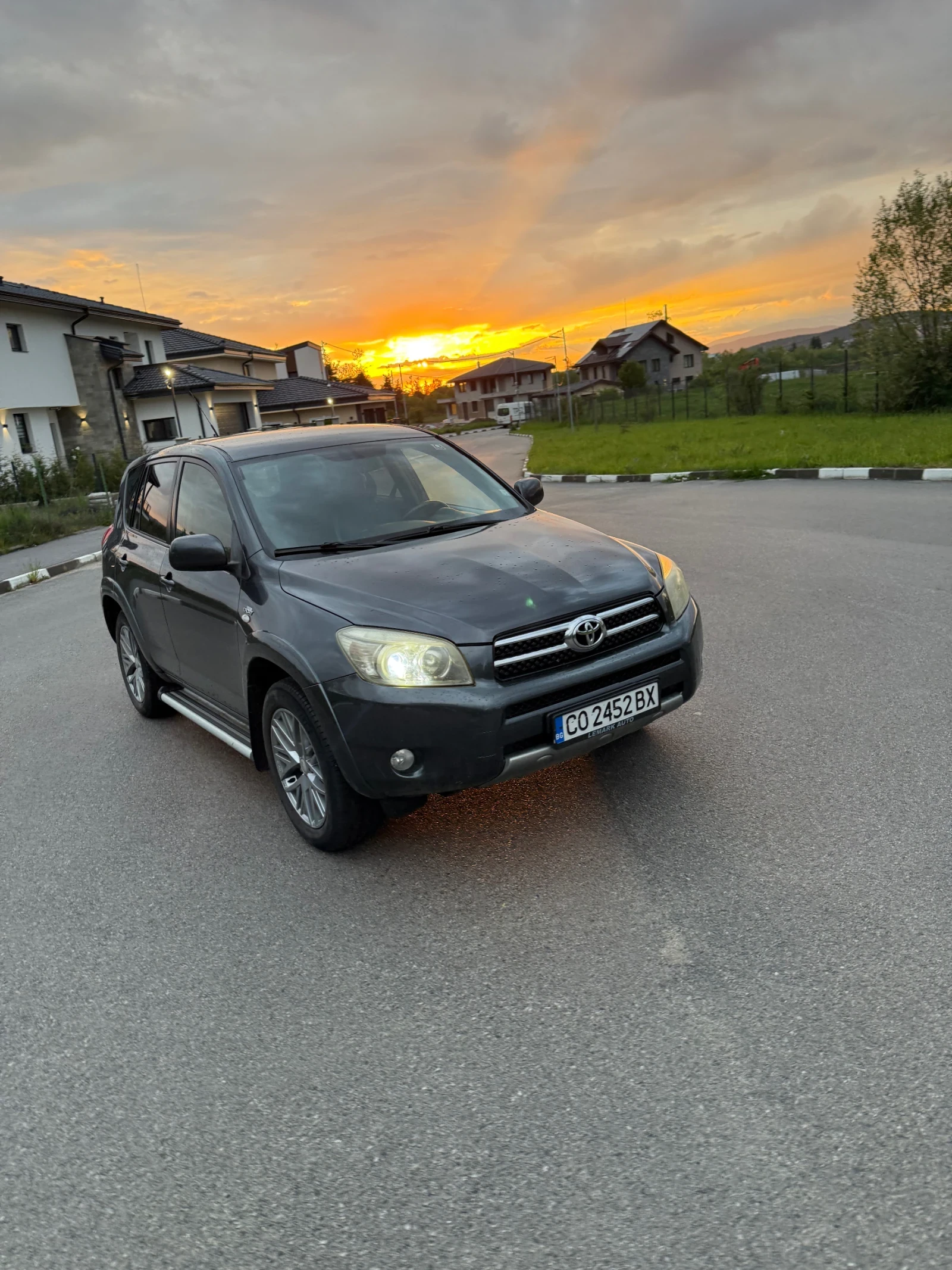 Toyota Rav4, снимка 4 - Автомобили и джипове - 54646646