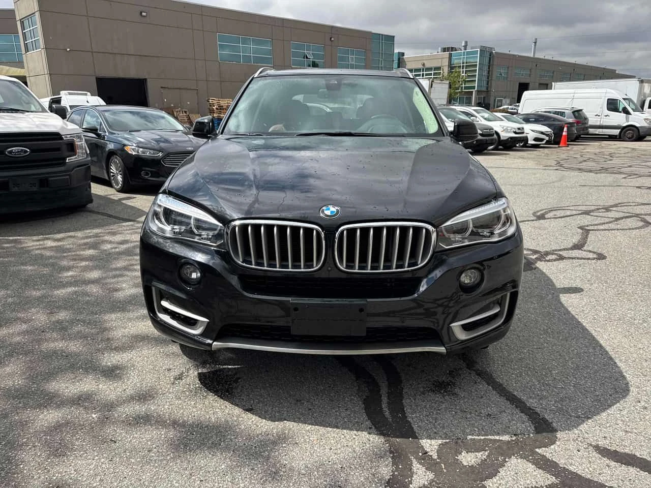 BMW X5 xDrive35i/360/HUD/Harman Kardon/АВТОКРЕДИТ, снимка 6 - Автомобили и джипове - 54735355